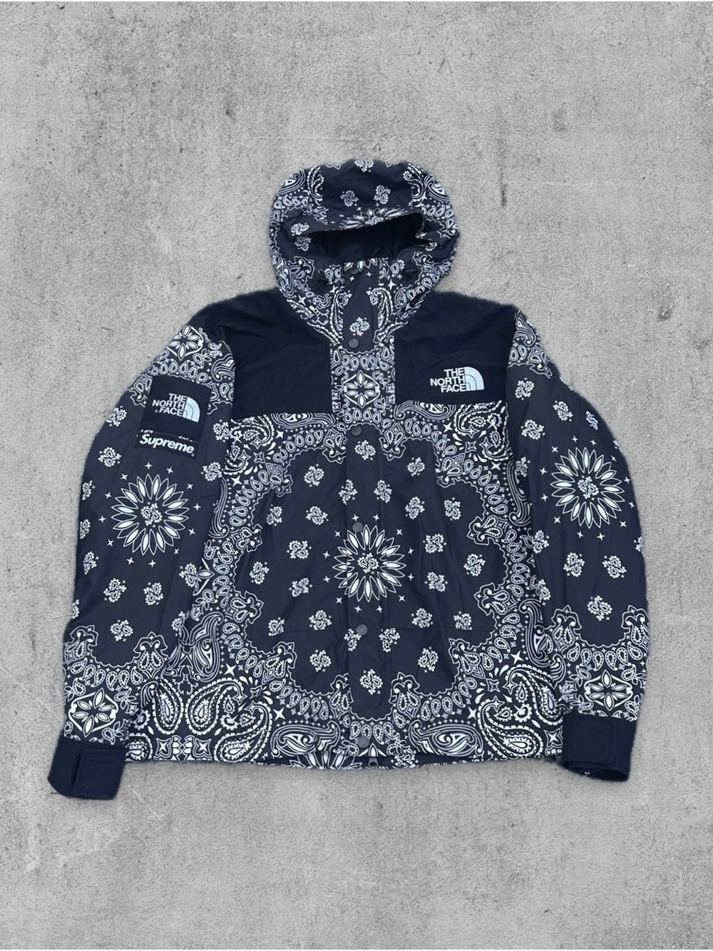 Supreme x The North Face FW14 Bandana Mountain Parka – Black XL